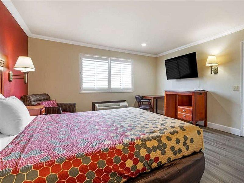 Econo Lodge Moreno Valley Bagian luar foto