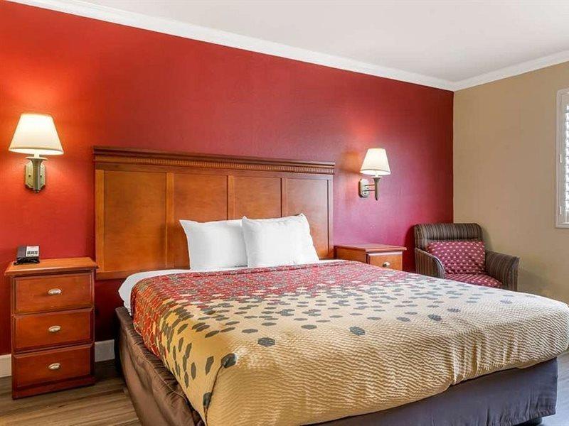 Econo Lodge Moreno Valley Bagian luar foto