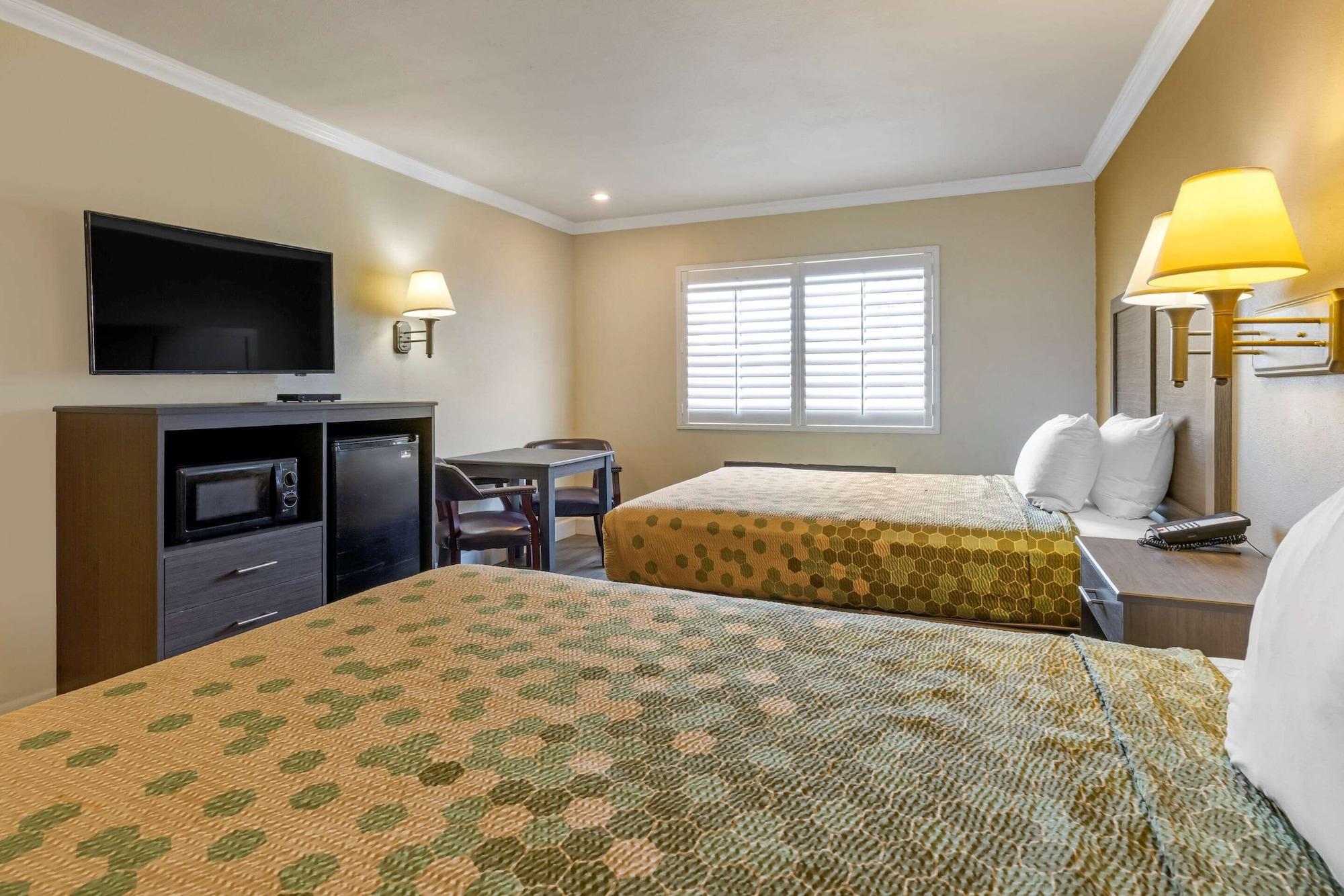 Econo Lodge Moreno Valley Bagian luar foto