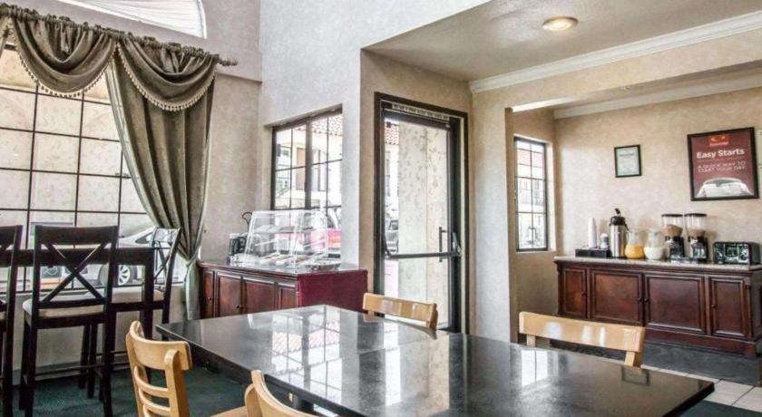 Econo Lodge Moreno Valley Bagian luar foto