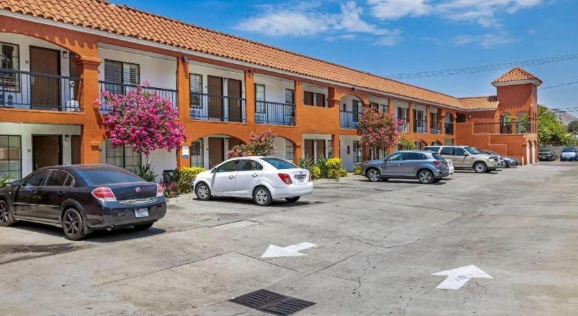 Econo Lodge Moreno Valley Bagian luar foto